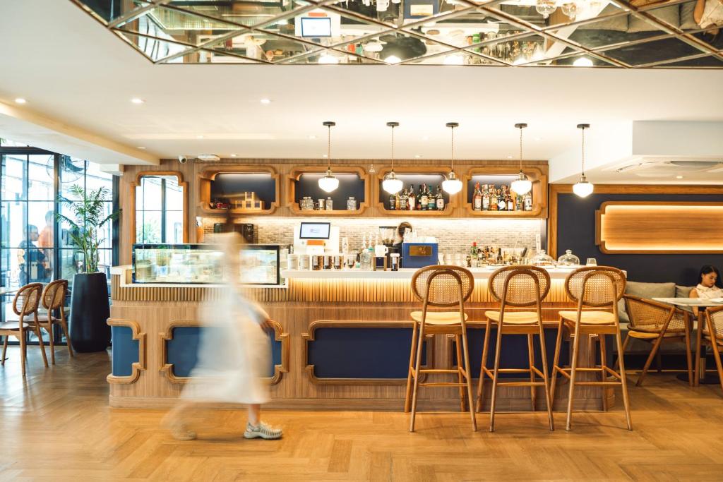 THEE Bangkok by TH District \ - Resim 18