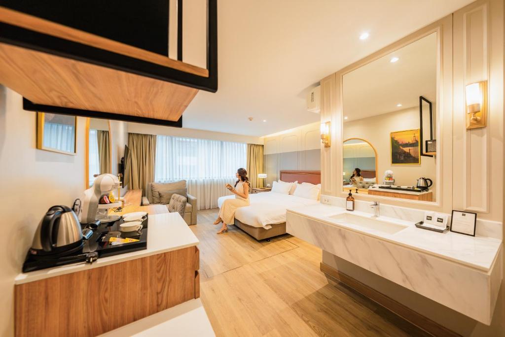 
Grand Deluxe Double or Twin Room

