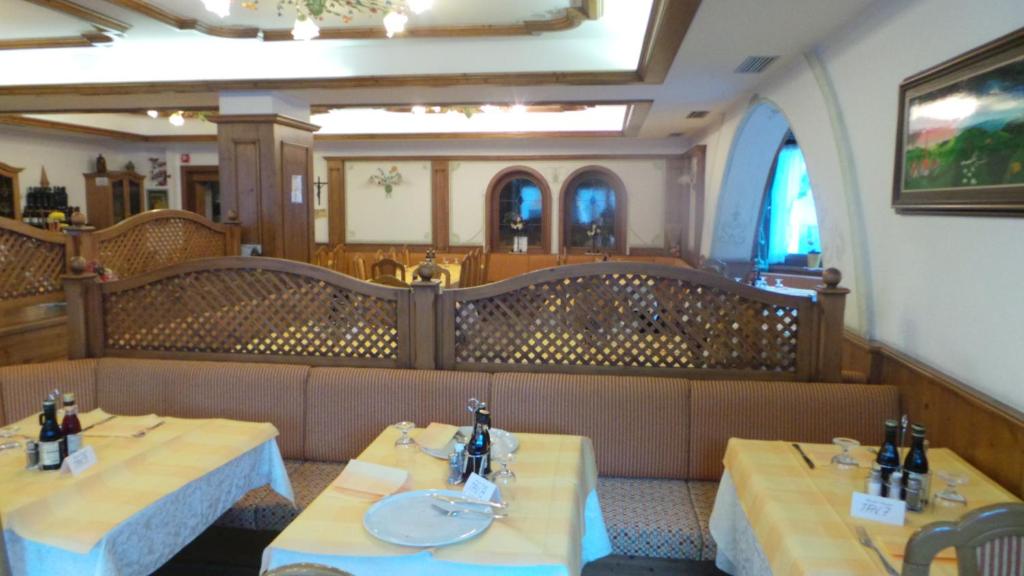 Posezení v ubytování Hotel Pordoi - Fam Furgler