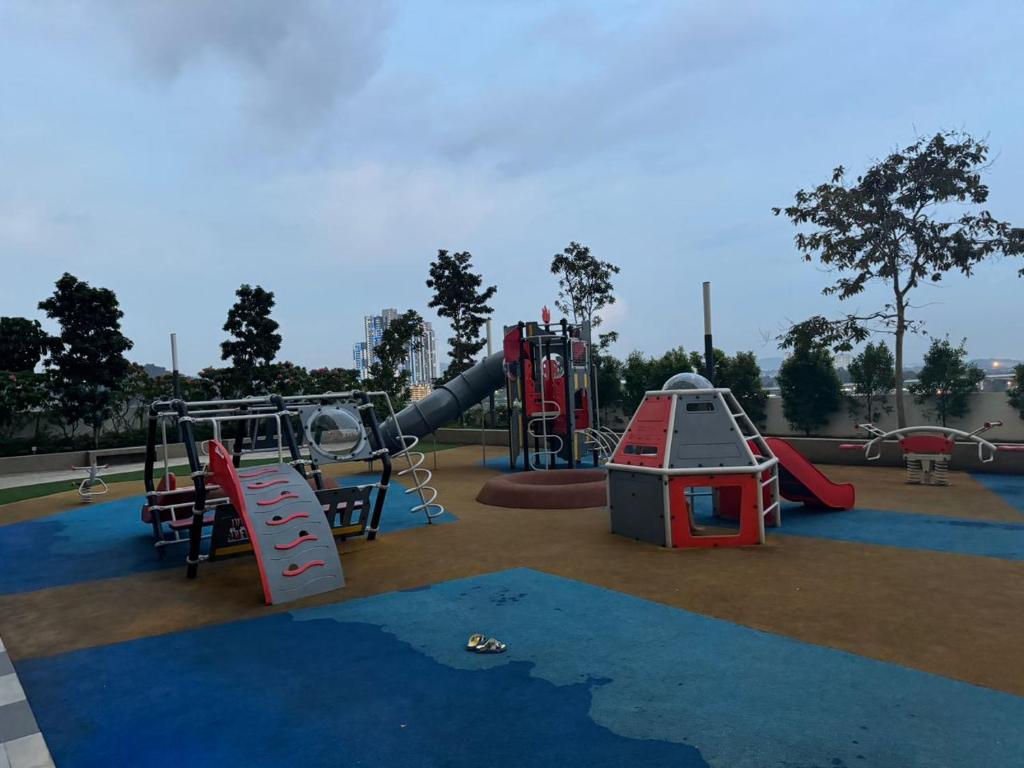 Herní místnost nebo prostor pro děti v ubytování Cheras Trader Square By JR Lovely Homestay