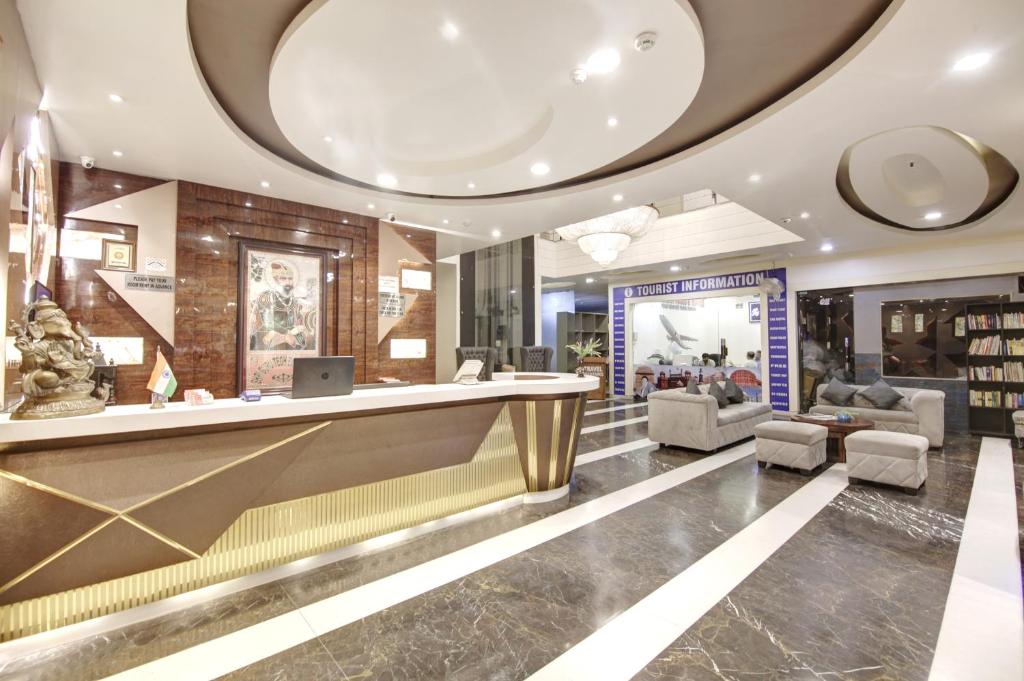 Posezení v ubytování Hotel All Iz Well - Traveller Choice Award winner 2025