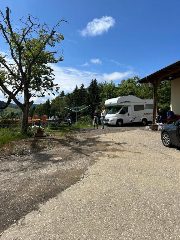 Fotografie z fotogalerie ubytování Camping, bring your tent, van or caravan v destinaci Granitztal Weißenegg