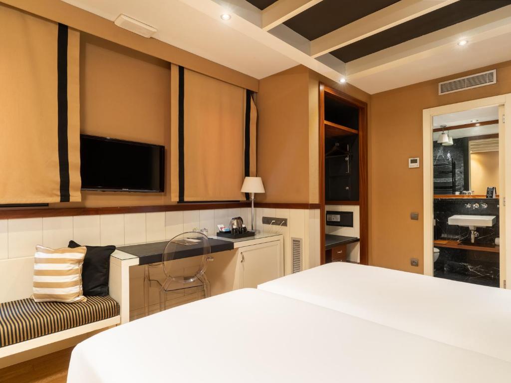 U232 Hotel - Resim 16