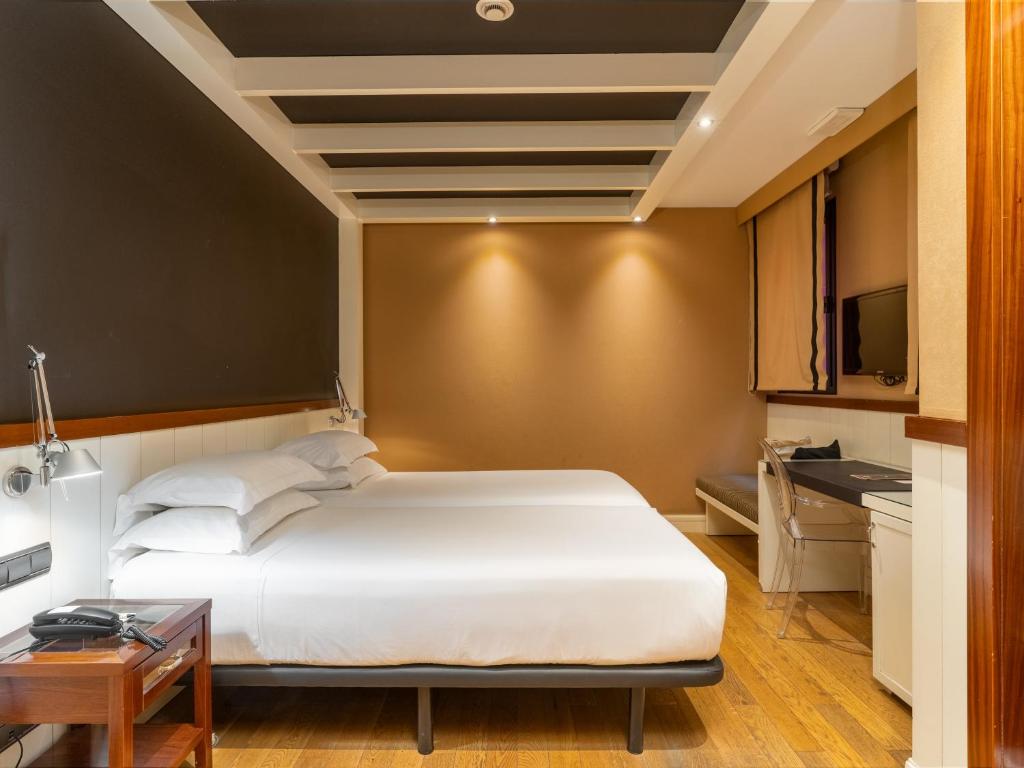 U232 Hotel - Resim 14