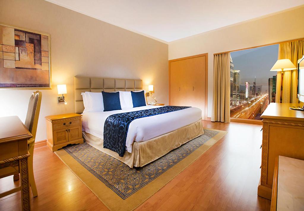 Millennium Plaza Downtown, Dubai - 