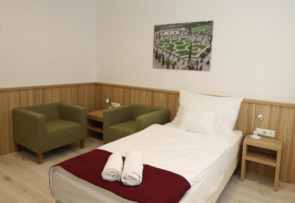 
Single Room with Private Bathroom
