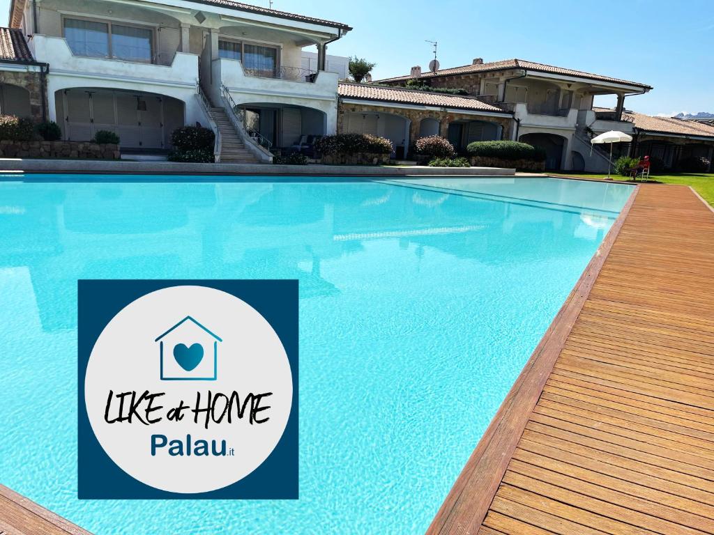 LIKE at HOME n 12 Poolside Garden Apartment