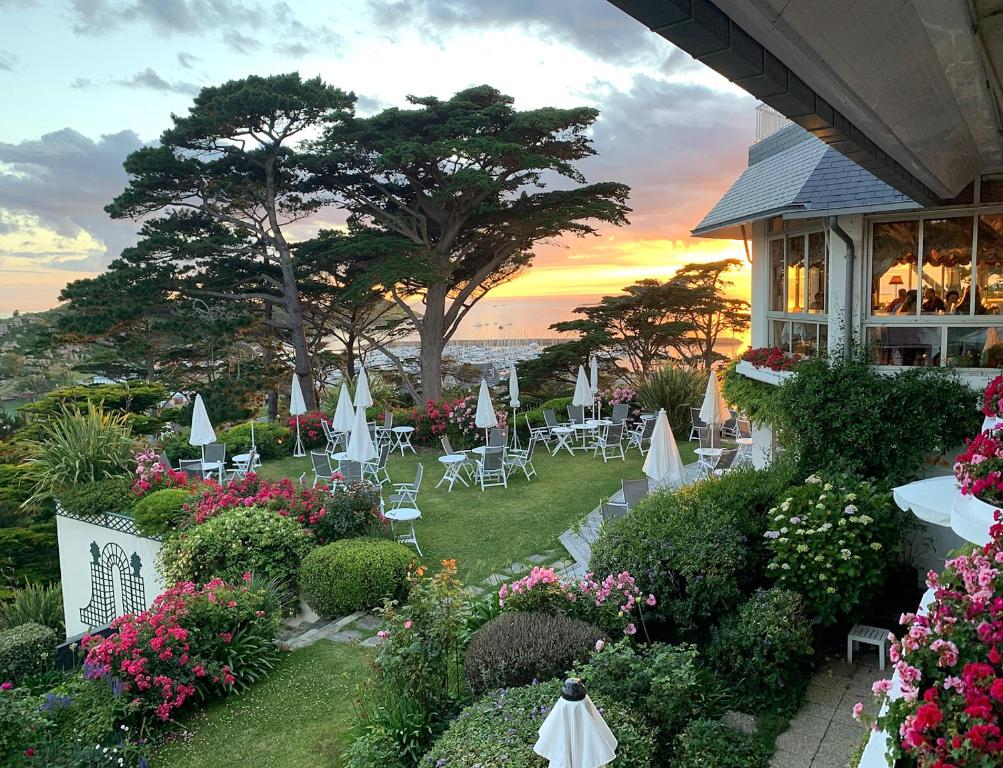 Zahrada ubytování TI AL LANNEC Hotel - Restaurant & Spa