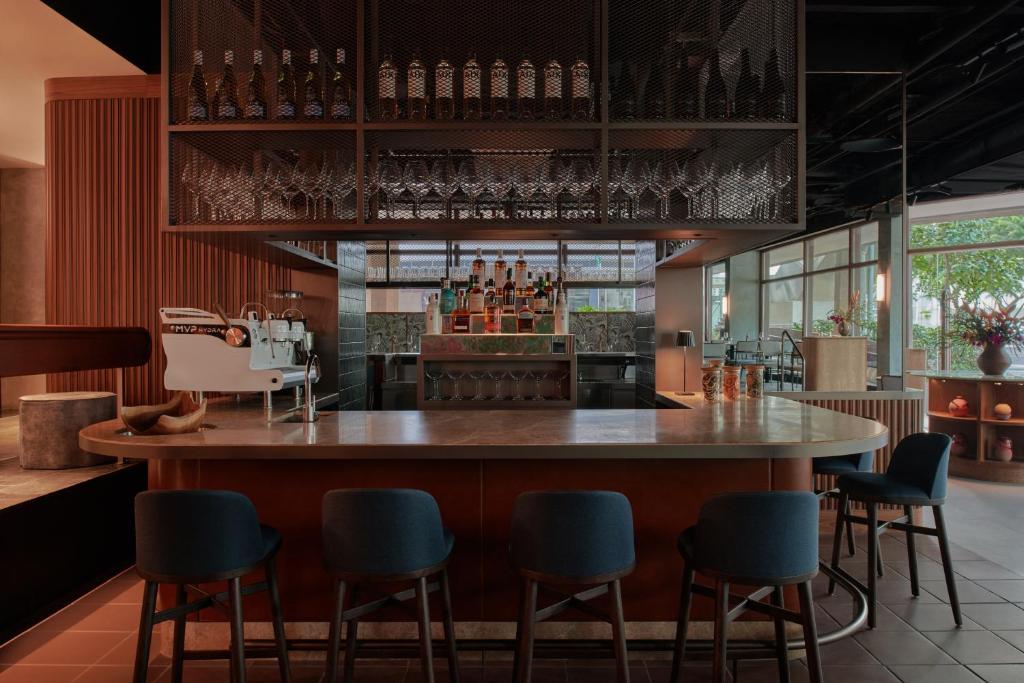 Nápoje v ubytování 21 Carpenter, Singapore, a Member of Design Hotels