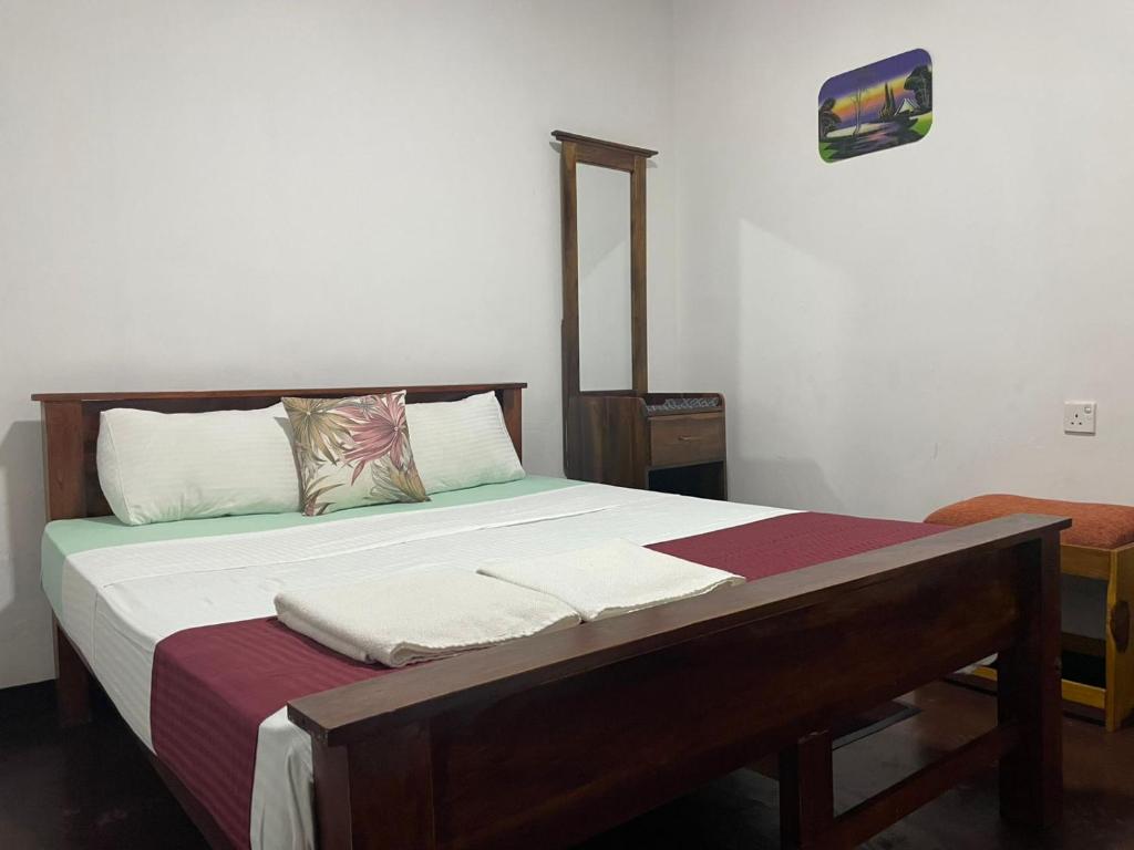 Lake Classical Guest House - 17