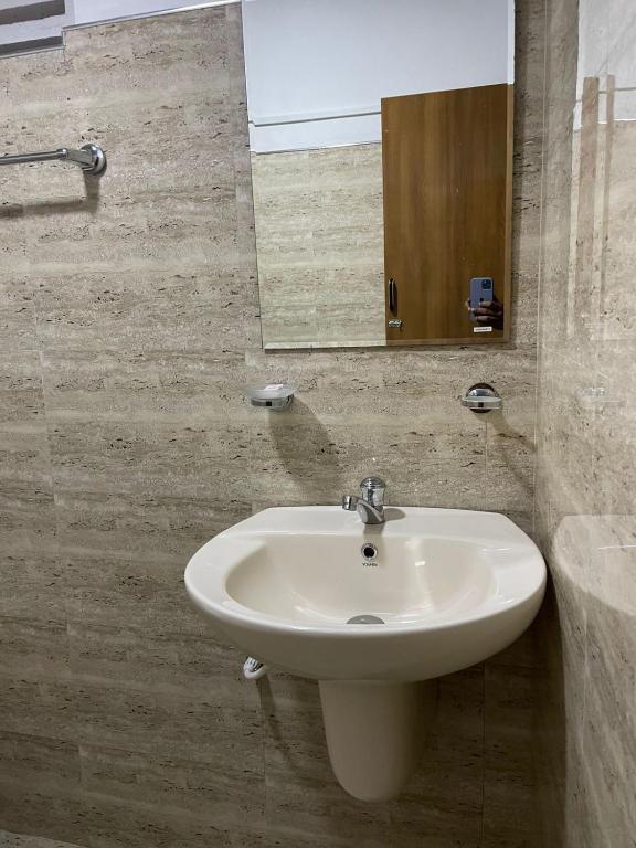 Lake Classical Guest House - 16