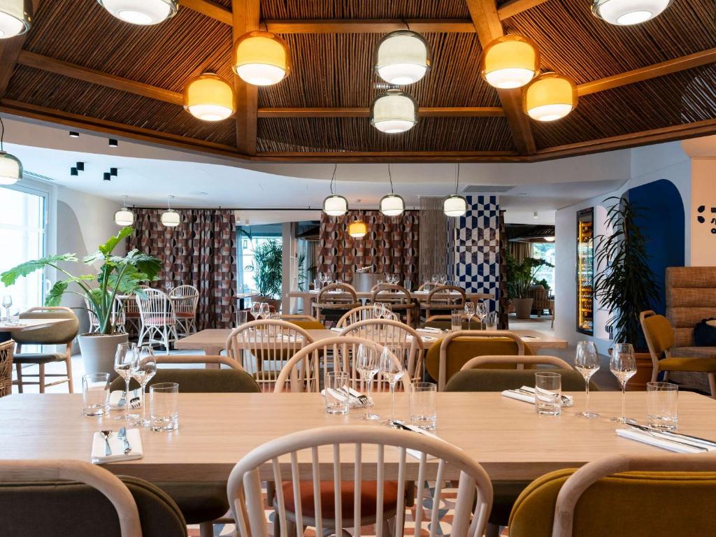 Posezení v ubytování Mercure Quiberon Hotel