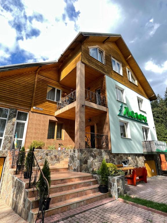 Budova, kde se hotel nachází