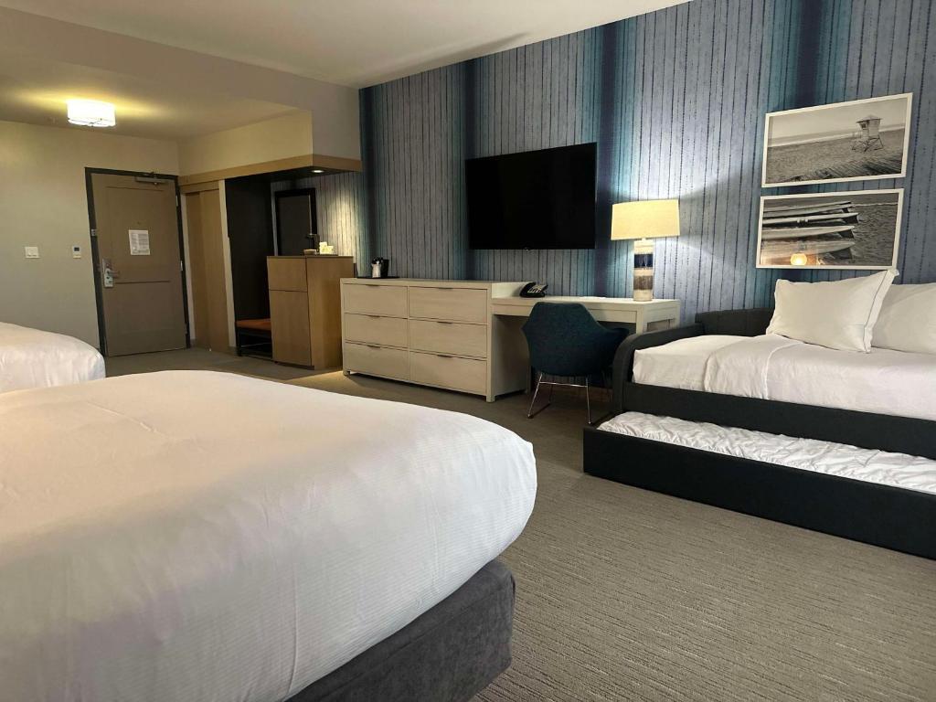 SunCoast Hotel Anaheim, Tapestry Collection by Hilton - 