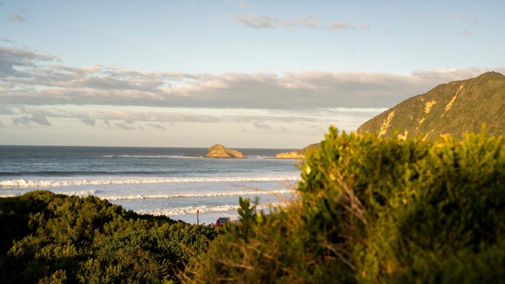 Milkwood Cottage - Seaview Serenity - Image 11