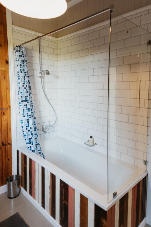 Milkwood Cottage - Seaview Serenity - Image 13