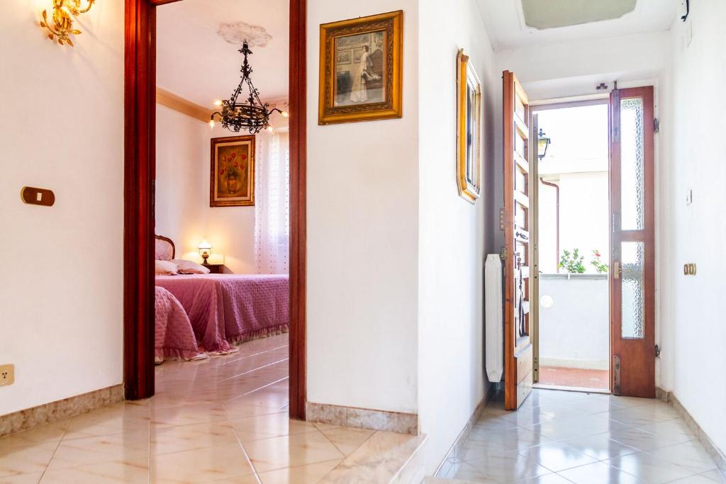 Posteľ alebo postele v izbe v ubytovaní Toscana Grande Appartamento in Villa con 2 camere, terrazze, giardino e posto auto privato Tutti spazi uso esclusivo