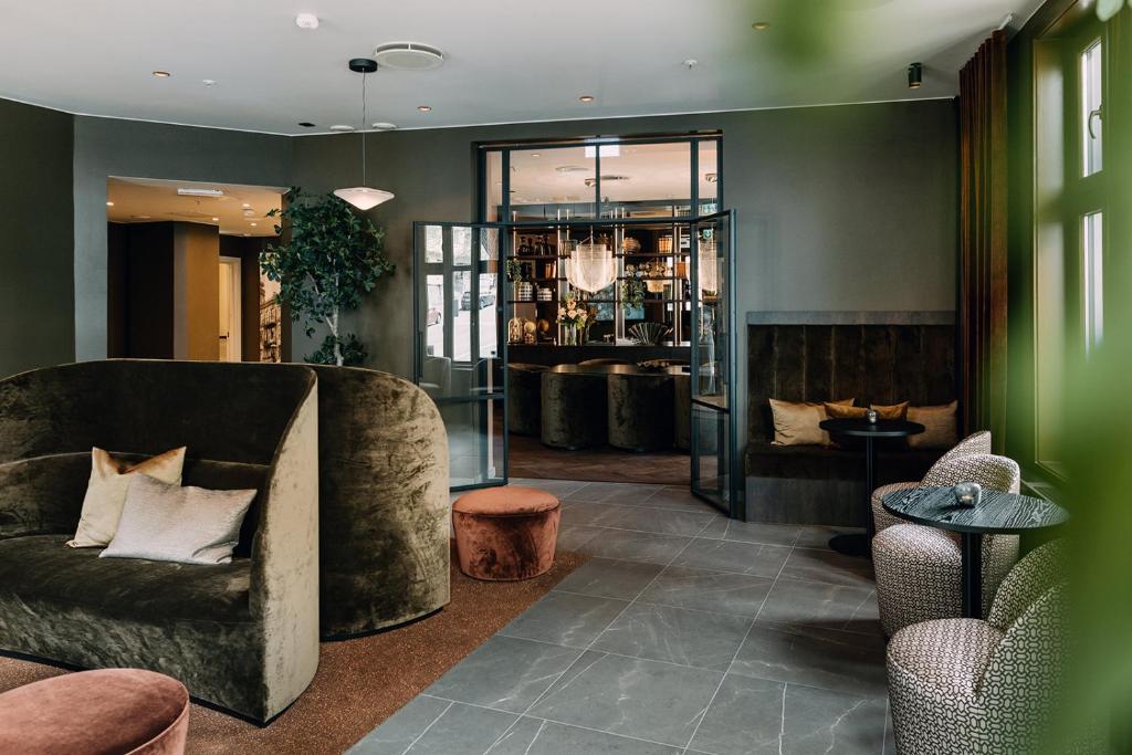Posezení v ubytování Saga Hotel Oslo, WorldHotels Crafted