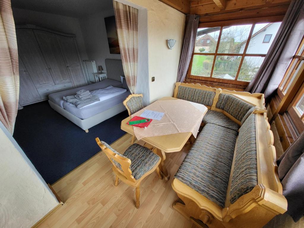 Hotel Schönblick - Double Room With Balcony