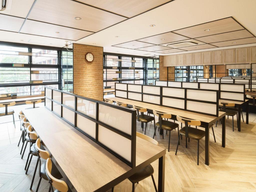 Restaurace v ubytování Super Hotel Yokohama Kannai