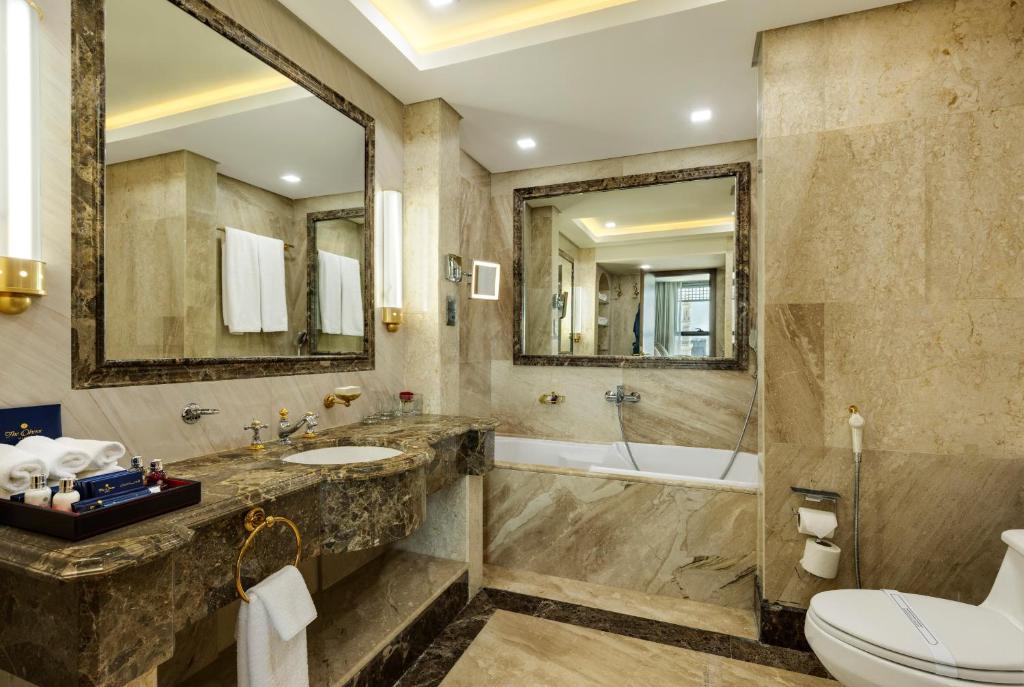 The Oberoi Madina المدينة أوبروي tesisinde bir banyo
