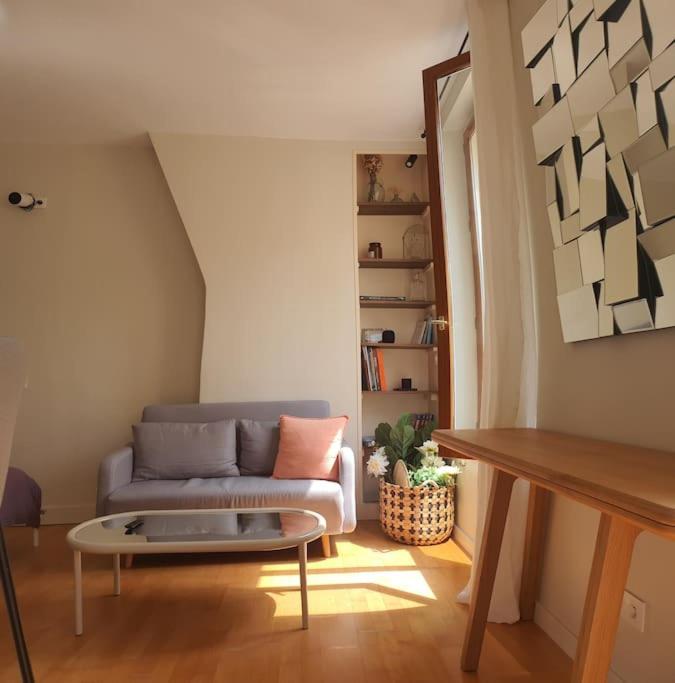 Photo de la galerie de l'établissement Studio calme et ensoleillé entièrement rénové, à Paris