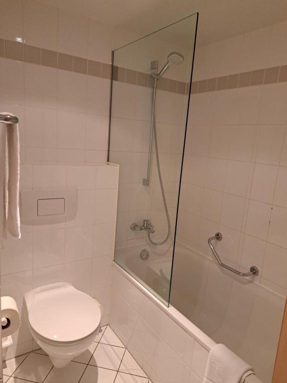 Ramada by Wyndham Hannover Messe - Resim 29