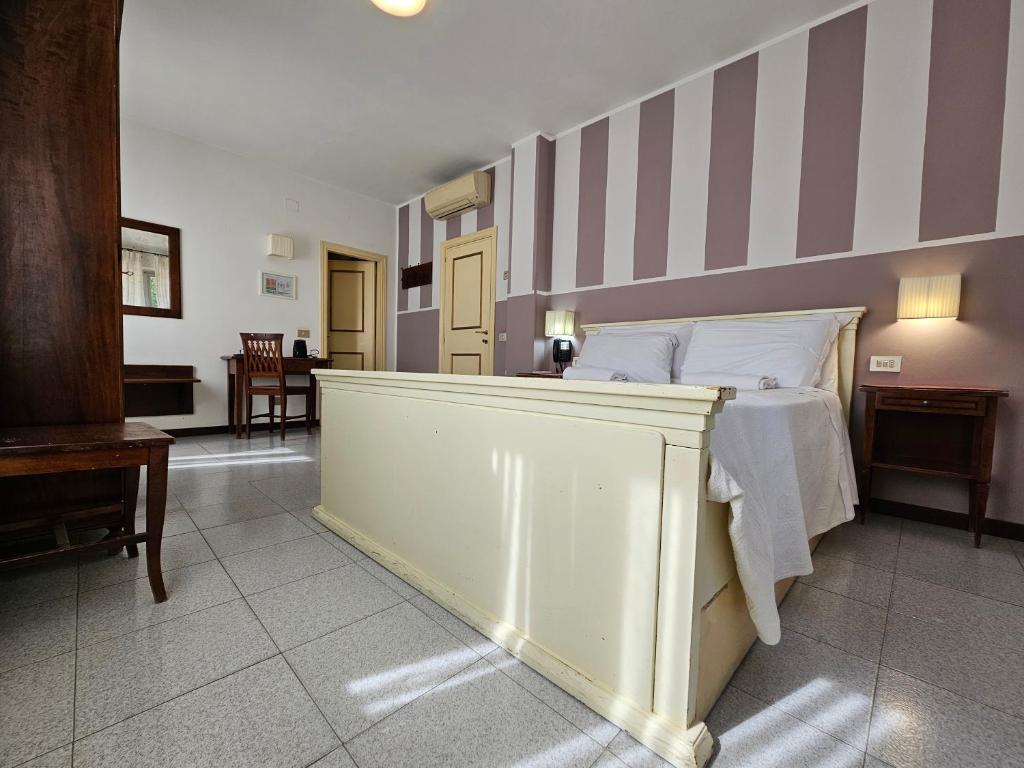 Hotel Rosalba Perugia - Large Double Room