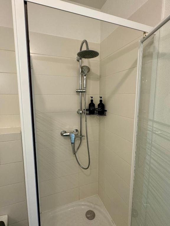 Appartement 2 chambres - Parking gratuit - Proche centre – photo 10