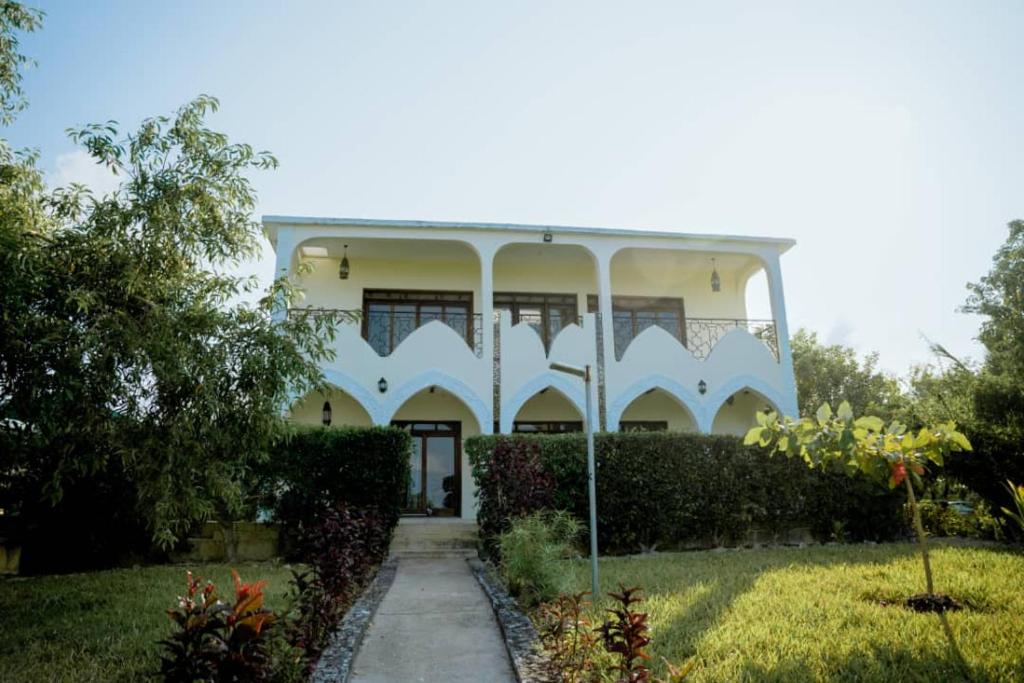 Zahrada ubytování Villa Serenity, Tanzania Unforgettable