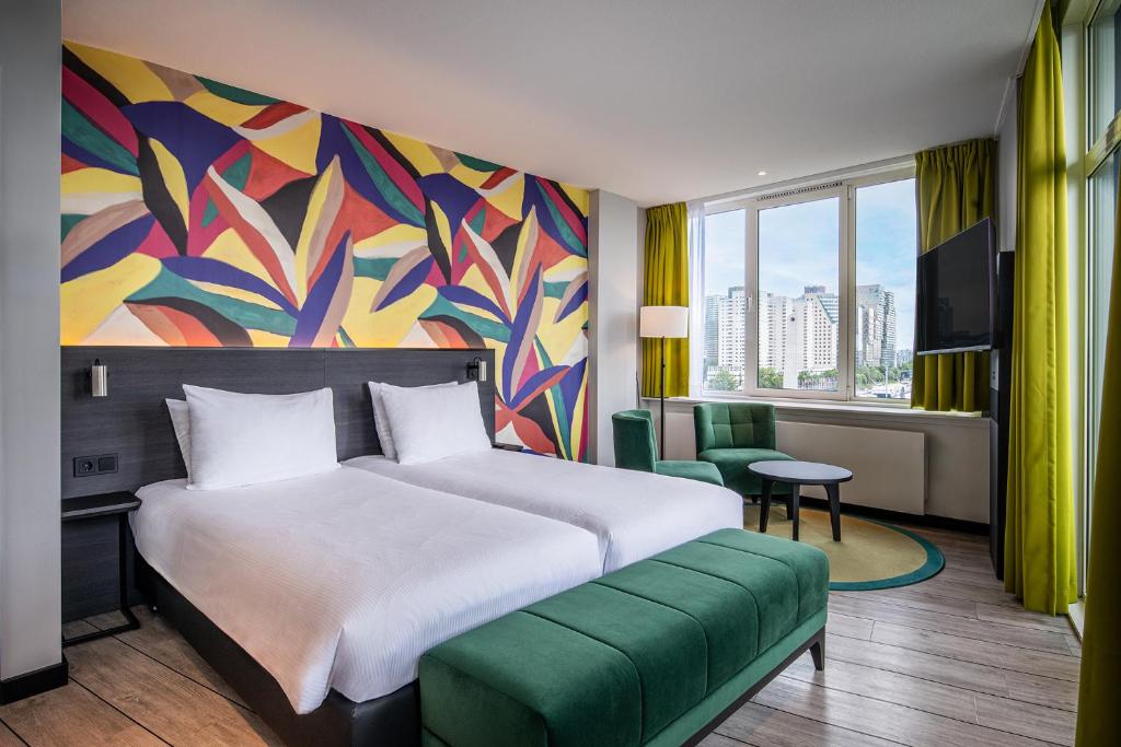 Postel nebo postele na pokoji v ubytování Thon Hotel Rotterdam City Centre