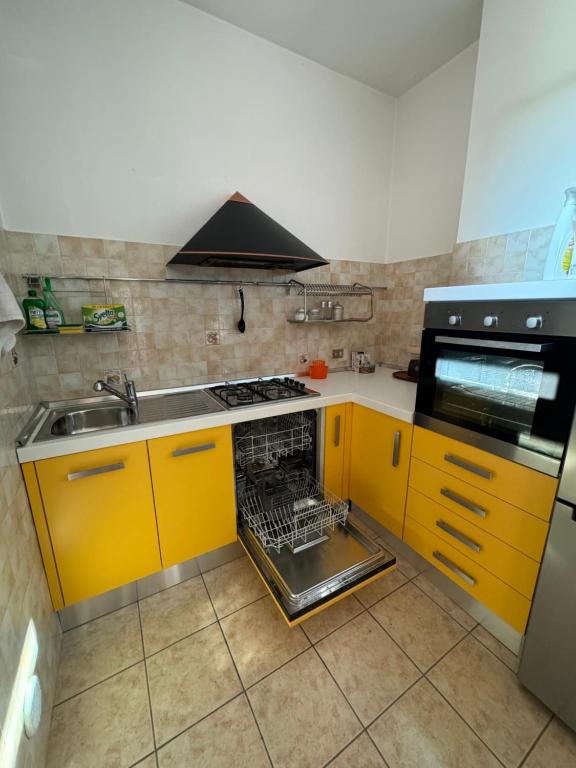 Kuchyň nebo kuchyňský kout v ubytování Appartamento in centro storico