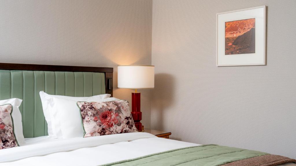 Ballymascanlon Hotel and Golf Resort - Superior Double Room With Balcony