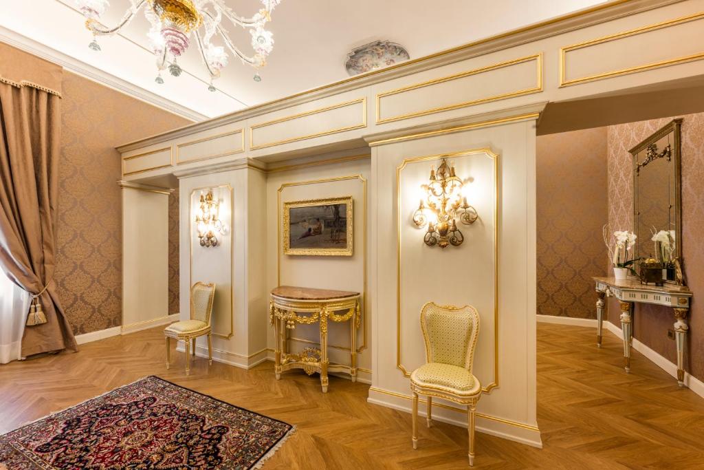 Palazzo dei Mori - 17