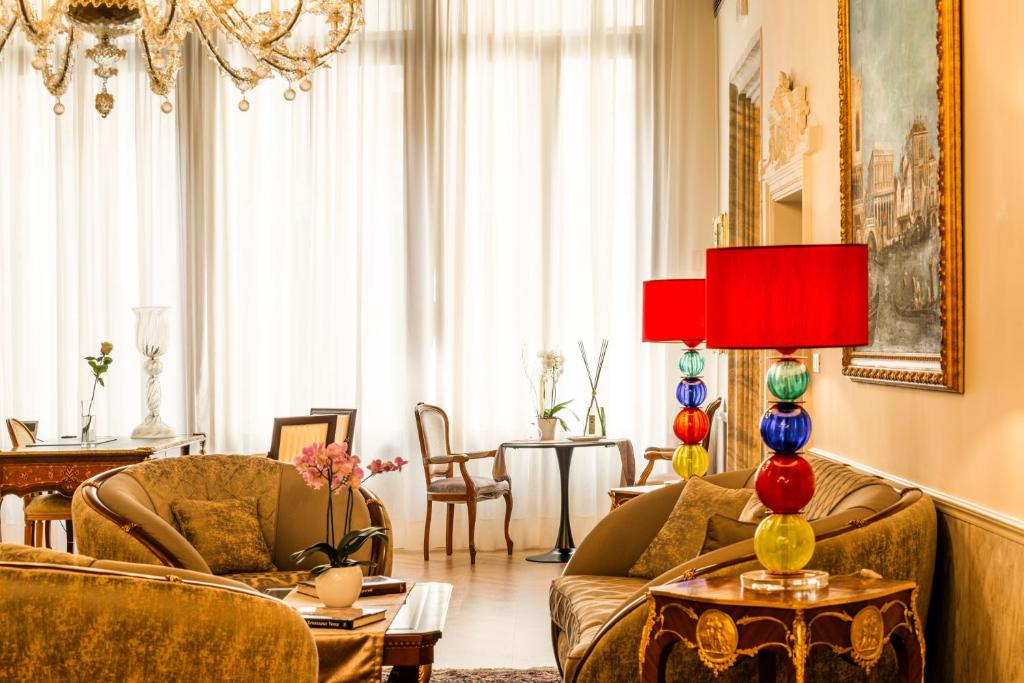 Palazzo dei Mori - Resim 6