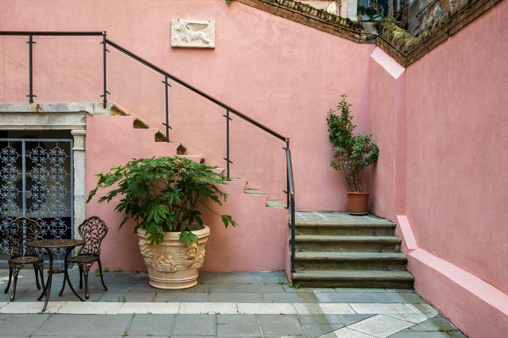 Palazzo dei Mori - Resim 17