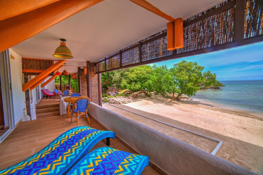 Mejores Hoteles en Isla Grande | Islas del Rosario 593277105