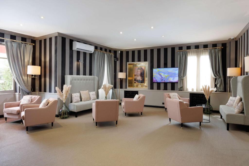 Best Western Plus Hôtel Brice Garden Nice - Resim 40