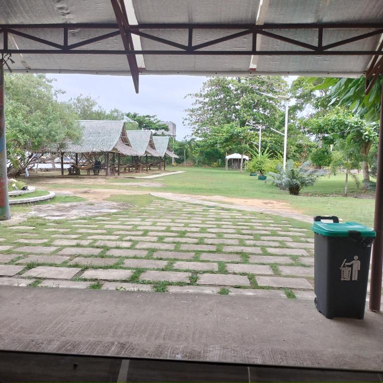 Zahrada ubytování Baybayon ni Tata Joven Resort