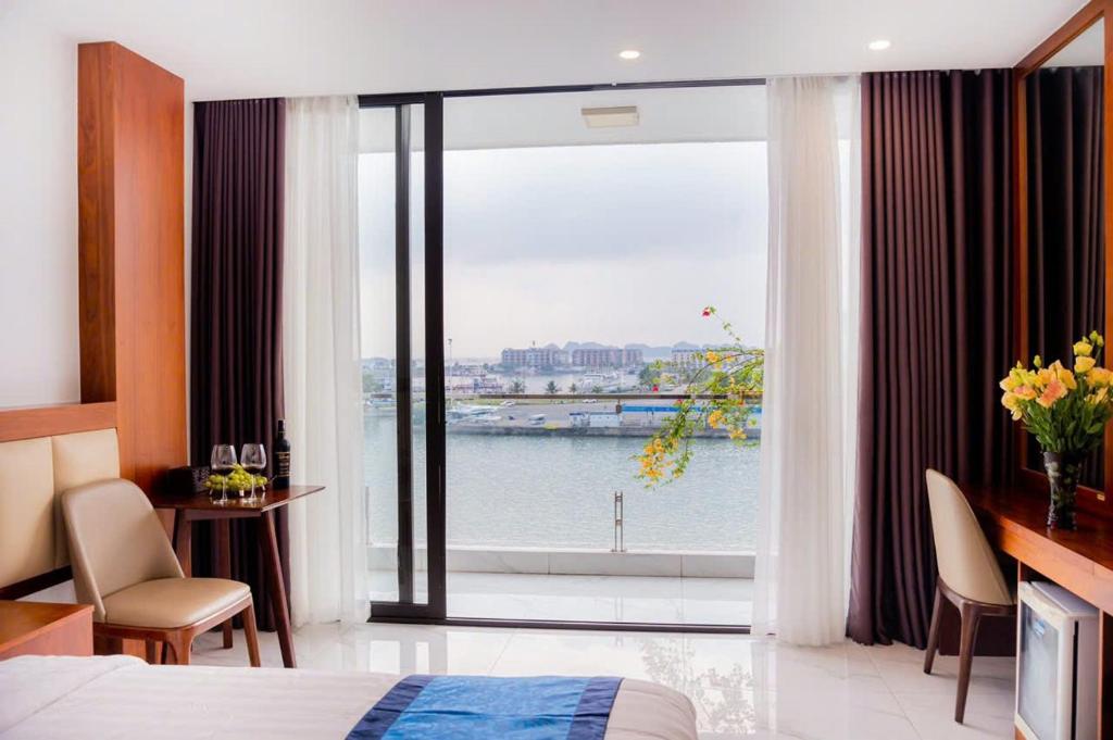 Hạ Long Land Hotel - 8