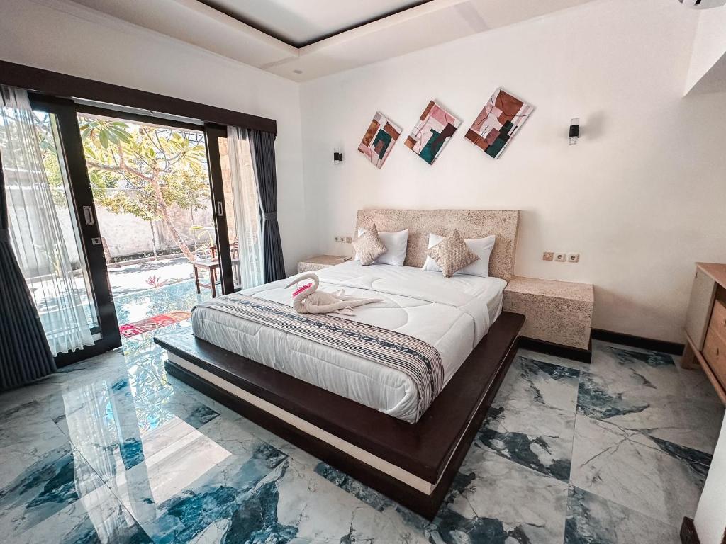 Happy Village - Deluxe Double Room (2 Adults + 1 Child)