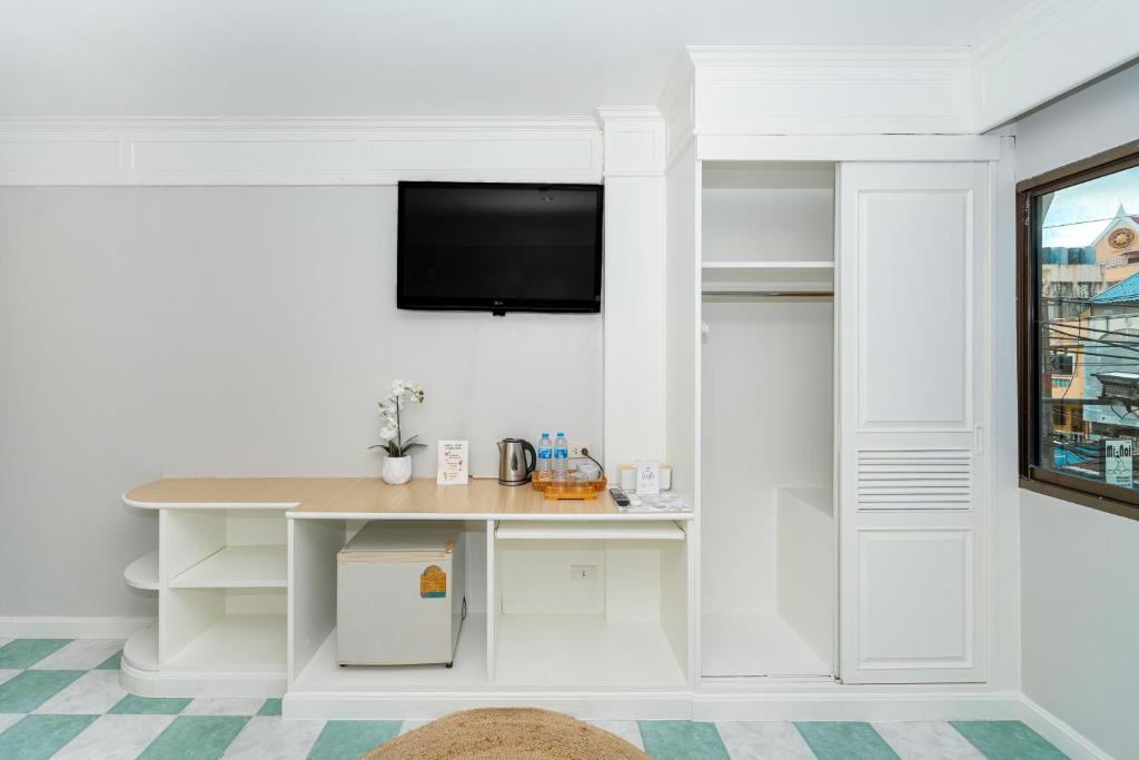 Patong Social Hotel & Restaurant - Resim 16