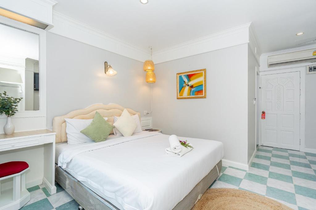 Patong Social Hotel & Restaurant - Resim 20