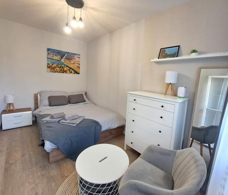 Csongrádi Tiszavirág Apartman 6640 Csongrád, Szentháromság tér 16 kép - 1