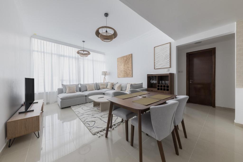تصویر اتاق‌های Stylish 2 bd Apt in Business Bay, Prime Location - تصویر ۲