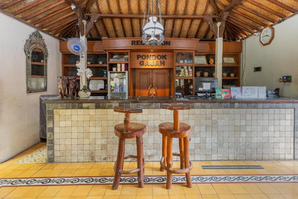 Lounge nebo bar v ubytování Pondok Gajah Hotel