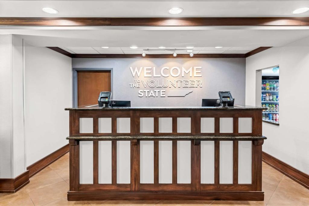 Hampton Inn Chattanooga-North photo