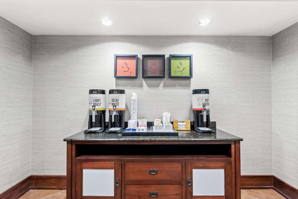 Hampton Inn Chattanooga-North photo