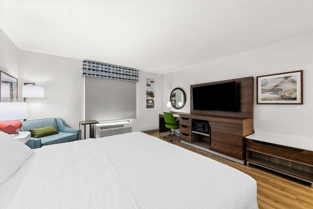 Hampton Inn Chattanooga-North photo