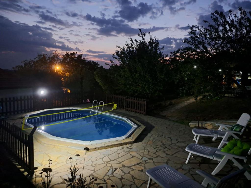 Afbeelding uit fotogalerij van Vila Janja in Lipovica